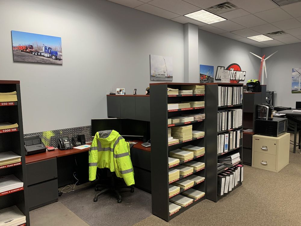 6391 Thompson Rd, Syracuse, NY 13206